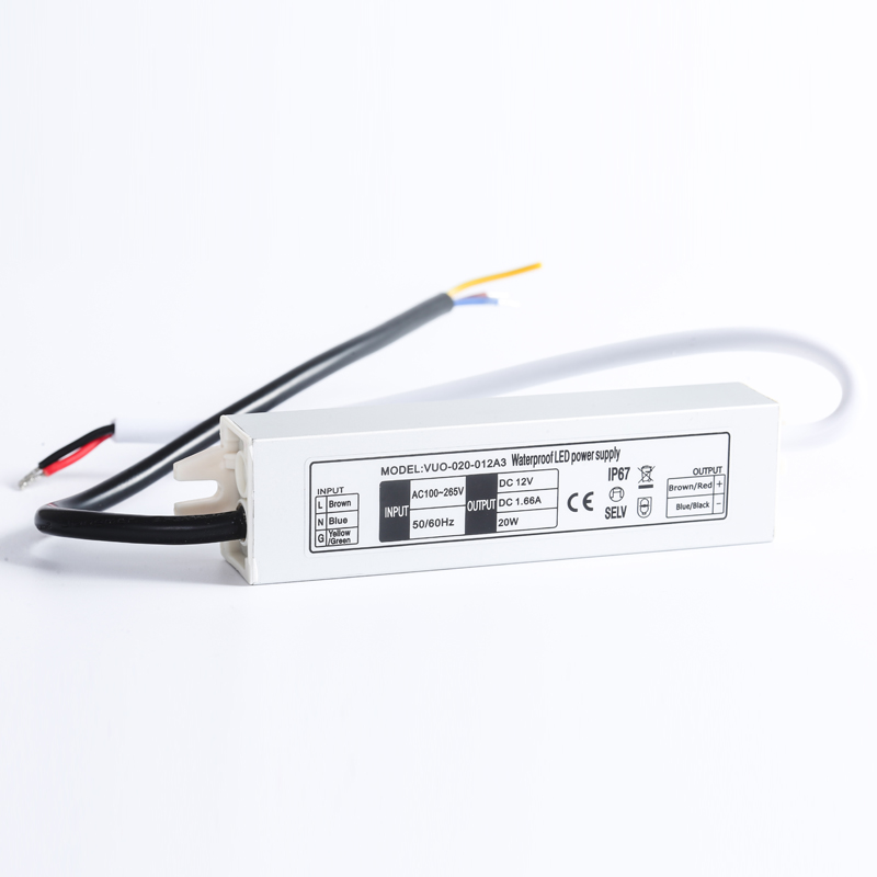 Slim Mini LED Driver Adapter A - Outdoor Power Transformer recension och pris